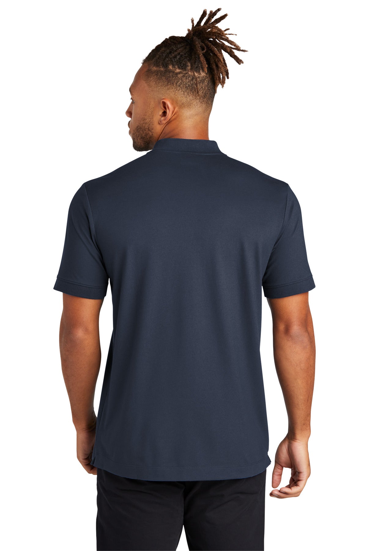 MM1008_nightnavy_model_back.jpg