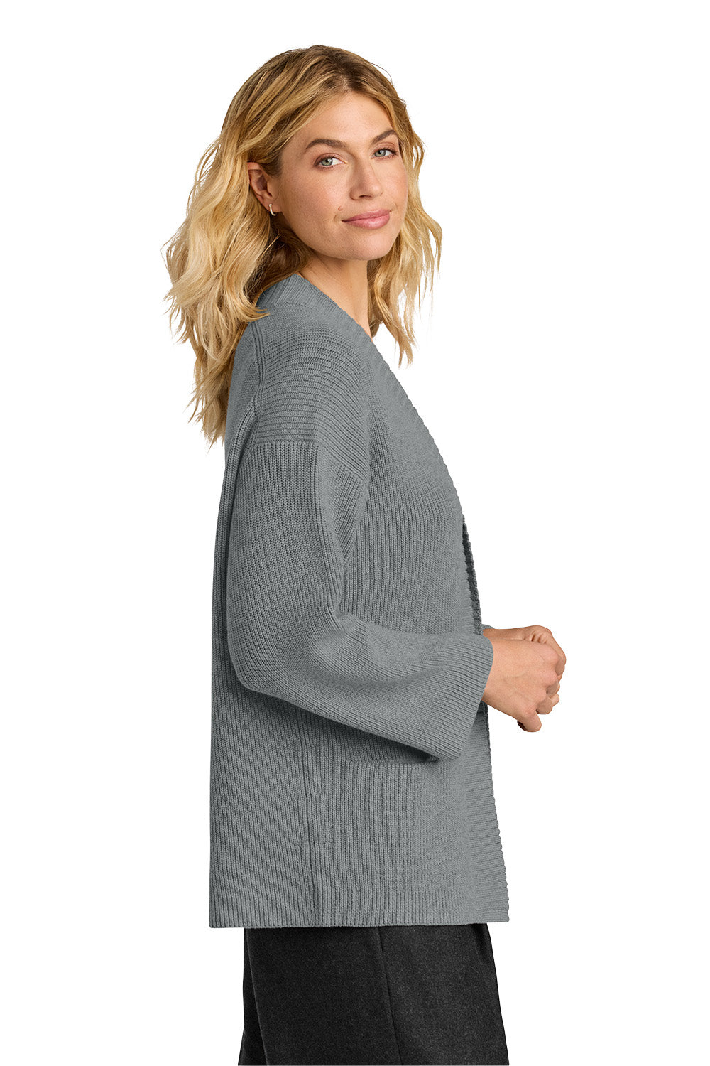 MM3021_GustyGreyHeather_Model_Side.jpg