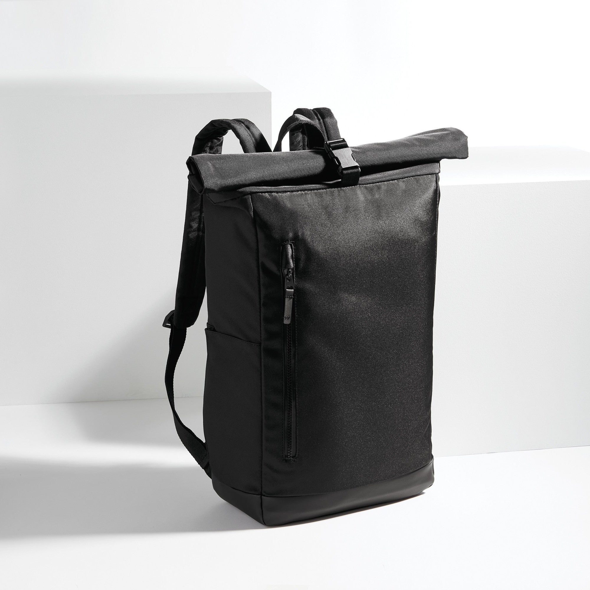 MMB201_black_studio_GA22.jpg